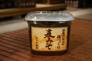 成熟味噌　麦味噌