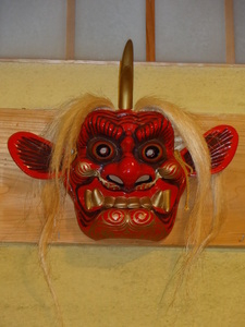 神楽面(赤) [ 民芸六郷三房 ] ｜物産おおいた(物産大分) [大分県商工