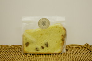 メイプルナッツ　シフォン　ケーキ